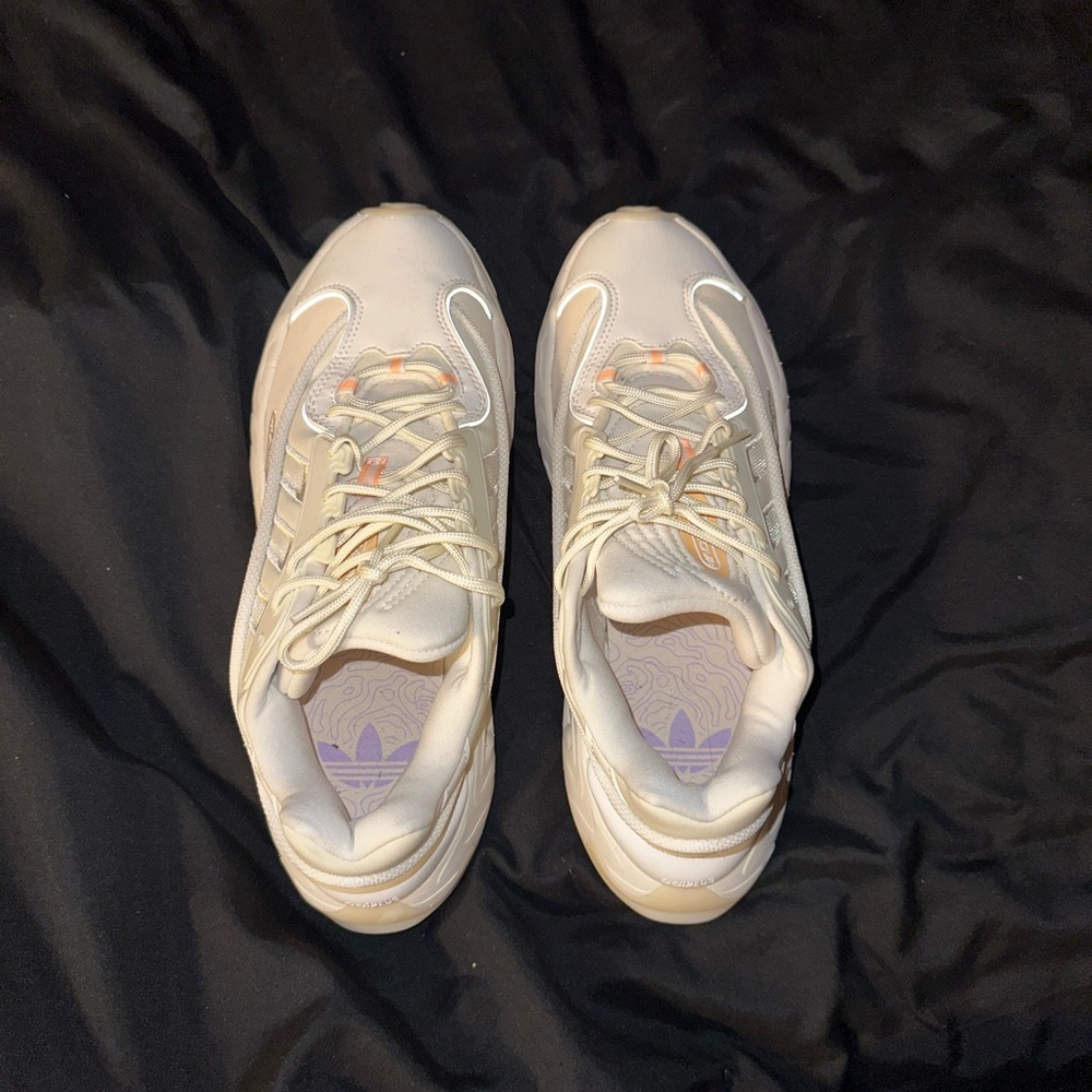 Adidas Originals Oznova Cloud White & Ecru Tint Sneakers - Size 10